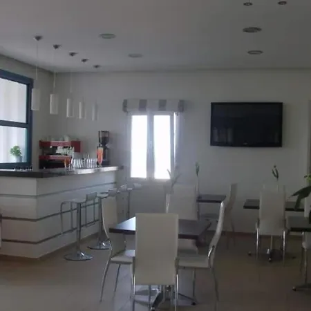 Apartahotel Thealos 3*