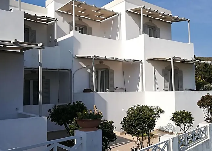 Thealos Aparthotel Azolimnos