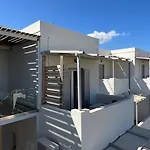 Thealos Apartahotel