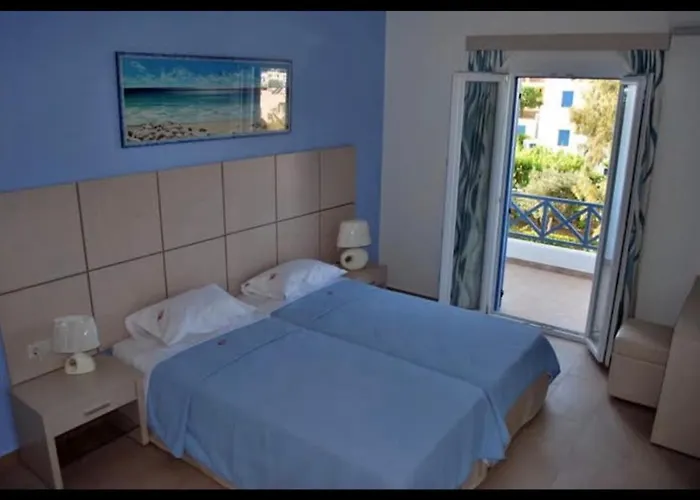 Apartahotel Thealos 3*