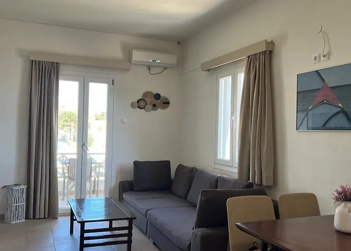 Aparthotel Thealos 3*