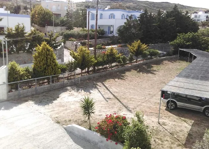 Thealos Aparthotel Azolimnos