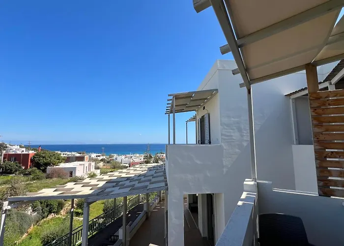 Thealos Aparthotel 3*